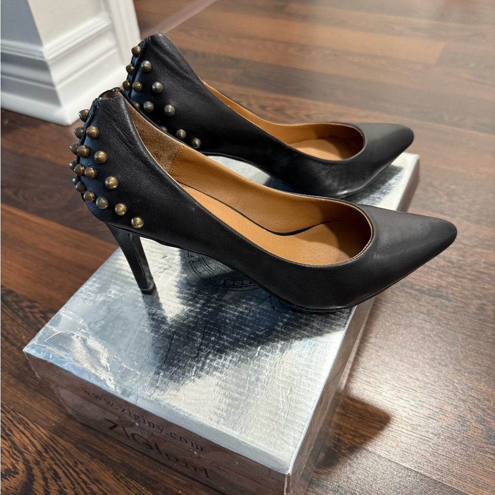 ZIGI GIRL Heels